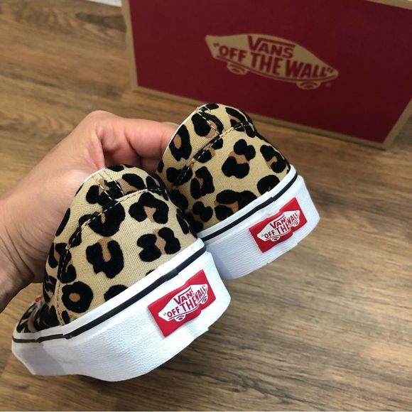 VANS animal print cheetah leopard slip on shoes sneakers sz 8.5 womens new - Picture 3 of 6